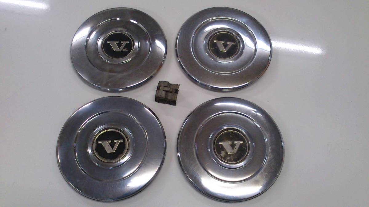 送料無料　ボルボ　VOLVO　２４０　純正　ホイール　キャップ　おまけ付き