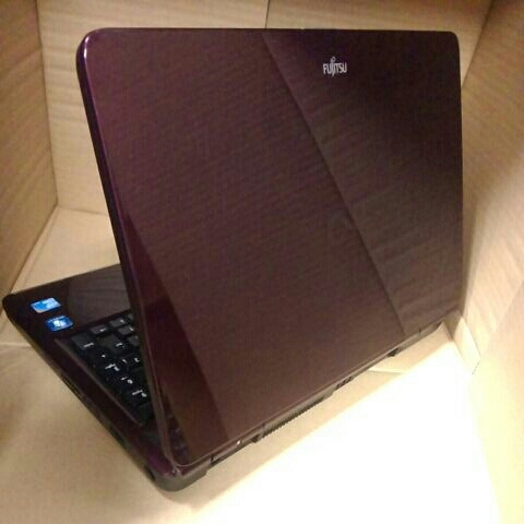 訳有 FUJITSU FMV-LIFEBOOK AH550/5A/Core i5-450M 2.4GHz/4GB/500GB/DVDRW/Wi-Fi/15.6"/Win7