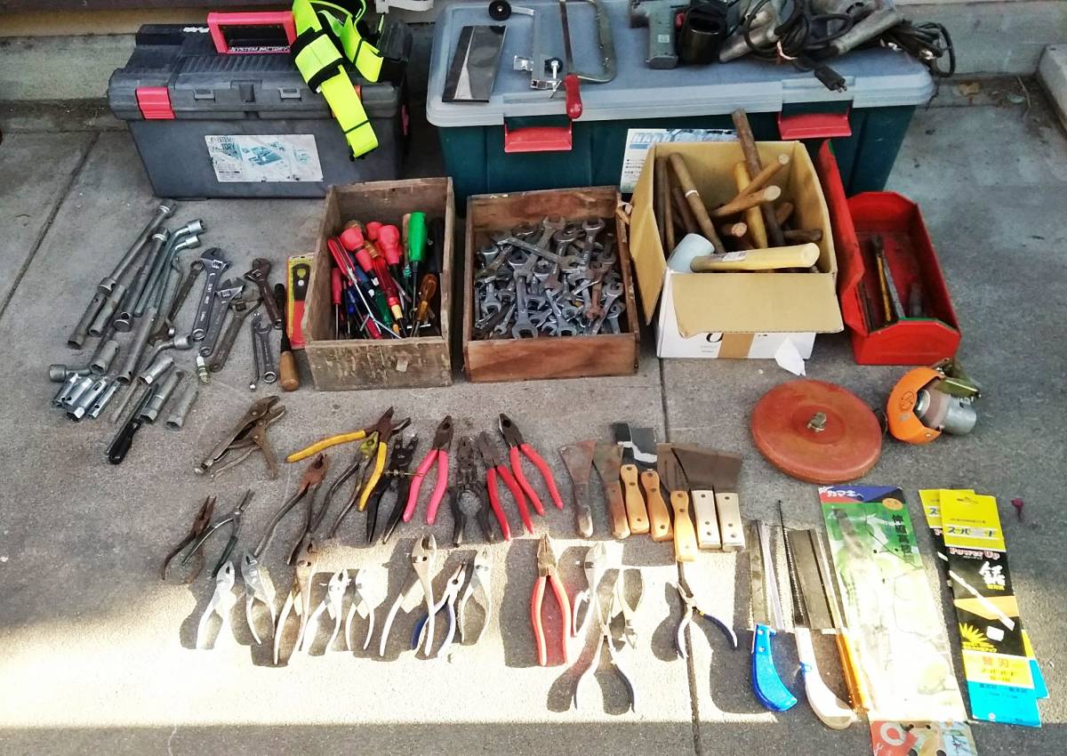 工具　色々　●　工具箱　●　まとめて投げ売り　