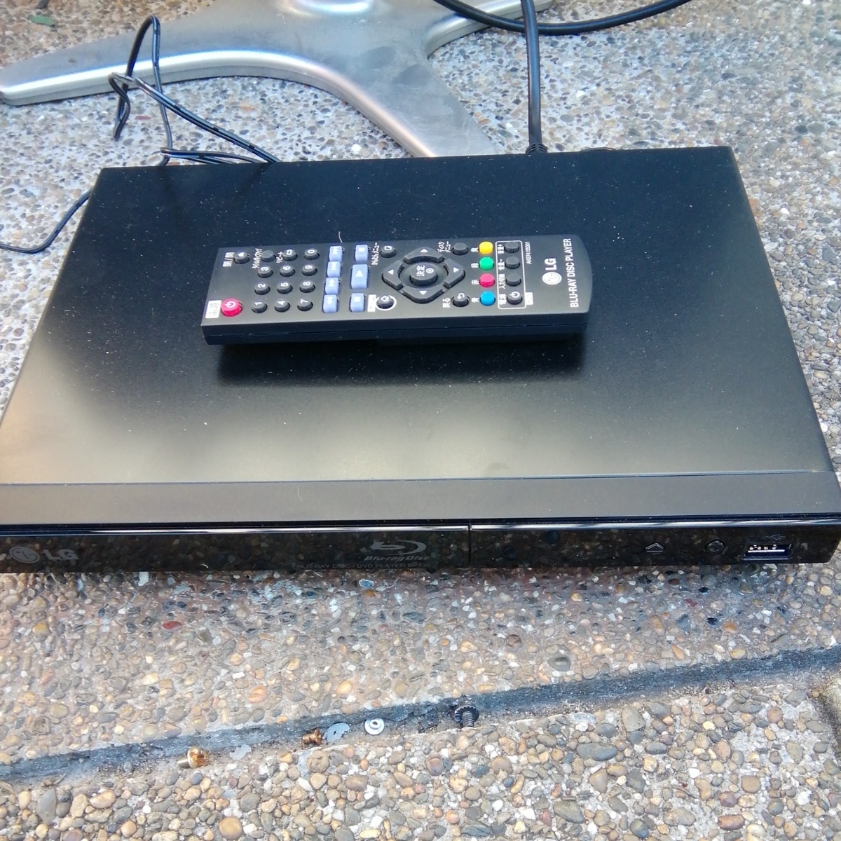 LG ブルーレイプレーヤー BP135 LG BP135 ブルーレイプレーヤー 本体と