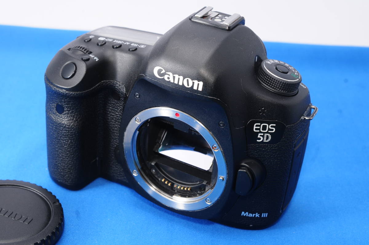Canon EOS 5D Mark III Digital com CMOS : Frame Full MP 22.3 - EF Used
