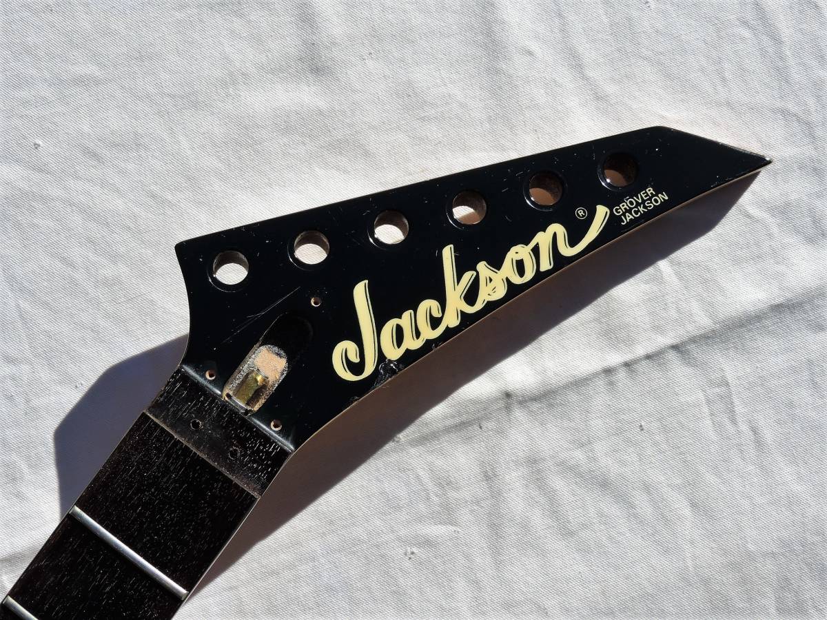 Jackson(ジャクソン)ディンキーネック ミディアムスケール24F デカロゴ