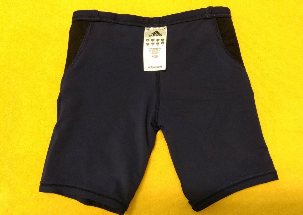 アディダス　スイムウエア　水着　130_4