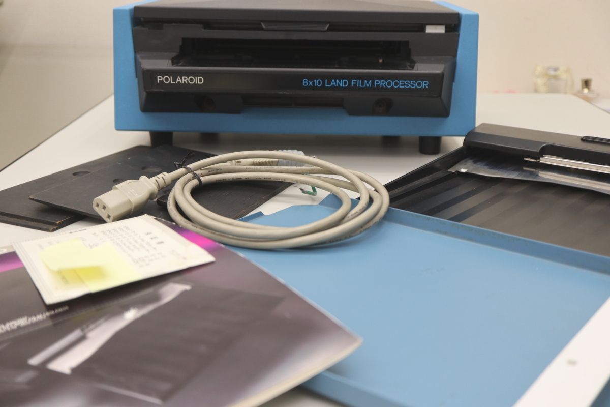 Polaroid Instant 0 cm Film Color Camera - i-Type + x 10.8 