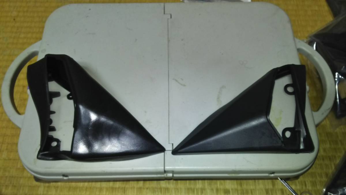 w124，w201　ドアミラー根元ゴムカバー社外品新品　左ハンドル用　　ラスト１セット