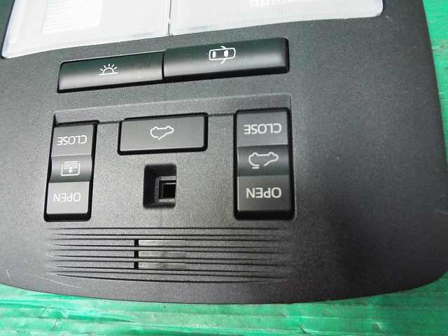 ZSU60W ハリアー フロント ルームランプ 19463 日本語説明書付