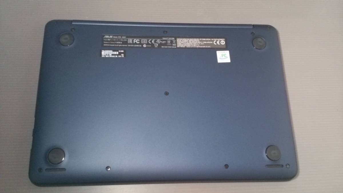極美品★ ASUS EeeBook X205TA ダークブルー 64GB/11.6inch