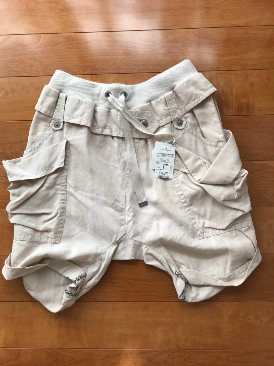 新品・未使用品 バーバリーブルーレーベル ショートパンツ ベージュ サイズ38
