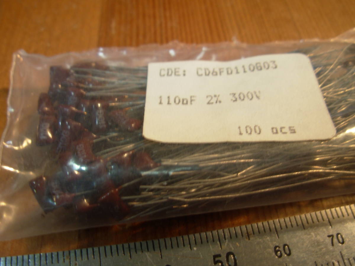 CDE (CORNEL DUBILIER) シルバー マイカ コンデンサ 110pF/ 300V ×１００個