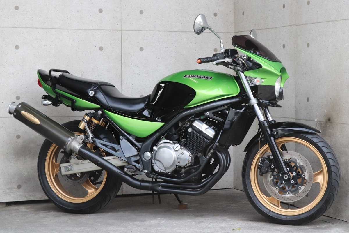 横浜～ Kawasaki バリオス2 キャンディライム カスタムペイント 好調 