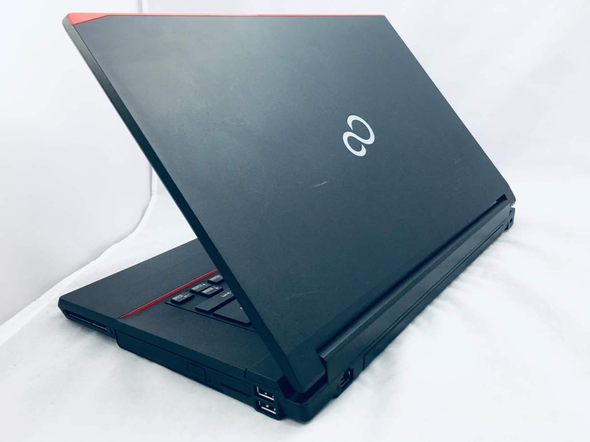 ●FUJITSU LIFEBOOK A573/G / Intel Core i5 3340M 2.70GHz / 320GB / 4GB / Windows7 Pro