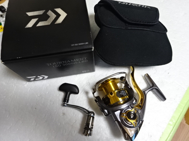 15 TOURNAMENT ISO 3000H-LBD トーナメントISO 3000H-LBD 定価１０２６００円(ダイワ)｜売買されたオークション情報、yahooの商品情報をアーカイブ公開 - オークファン ダイワ