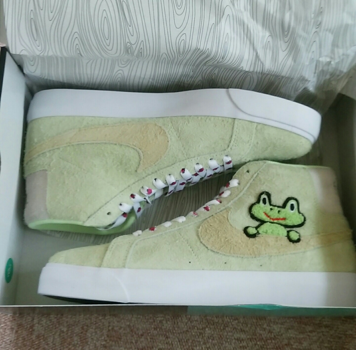 【新品未試着・国内正規品】 27.0㎝ / US9 NIKE SB FROG BLAZER MID QS ナイキSB フロッグ ブレーザー ミッド LT AH6158-300
