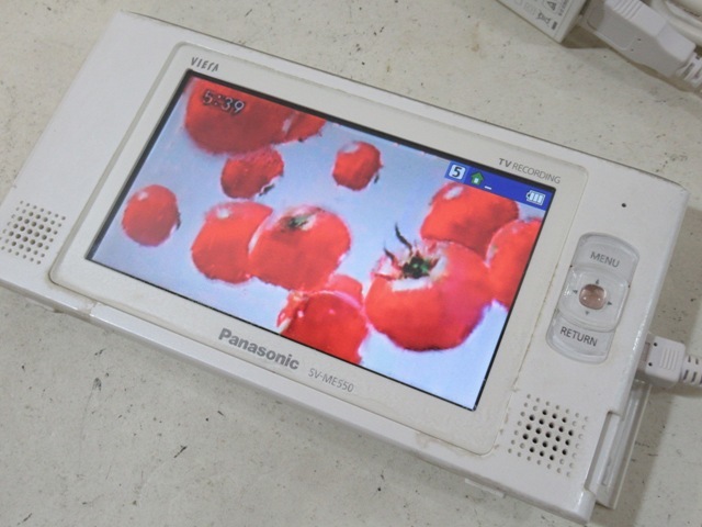 5V型□Panasonic SV-ME550 VIERA ホワイト ポータブル ワンセグテレビ