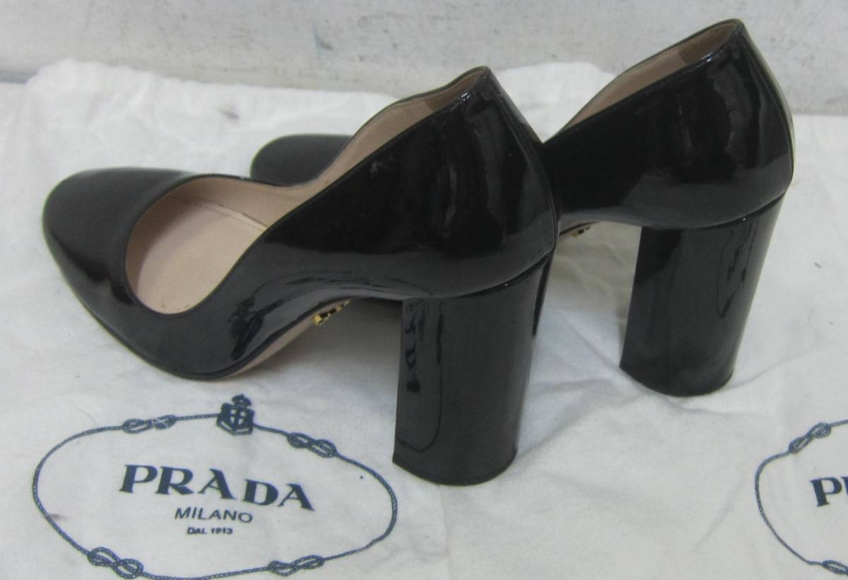 [中古]PRADAプラダ レディース 靴 パンプス エナメル（レザー) 黒（35)
