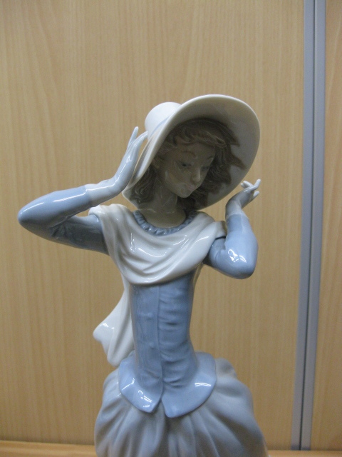 リアドロ☆リヤドロ☆LLADRO 春のそよ風 置物 【公式通販】
