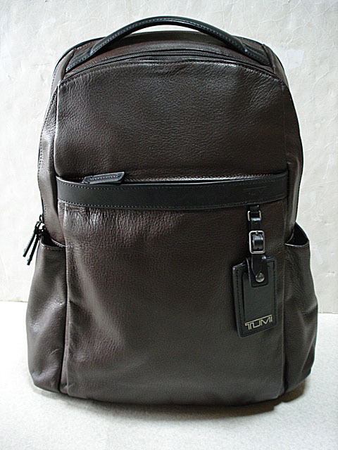 9万☆新品本物【トゥミ・TUMI】洗練されたルックスに程よいサイズ！大人の