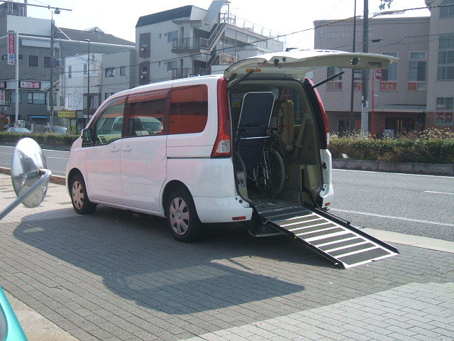18年 C25 セレナ スローパー 折りたたみ スロープ ｍａ111 061 0133 アンシャンテ ｌ ｖ 福祉車両 オーテック スイッチ ランプ 付 日産用 売買されたオークション情報 Yahooの商品情報をアーカイブ公開 オークファン Aucfan Com
