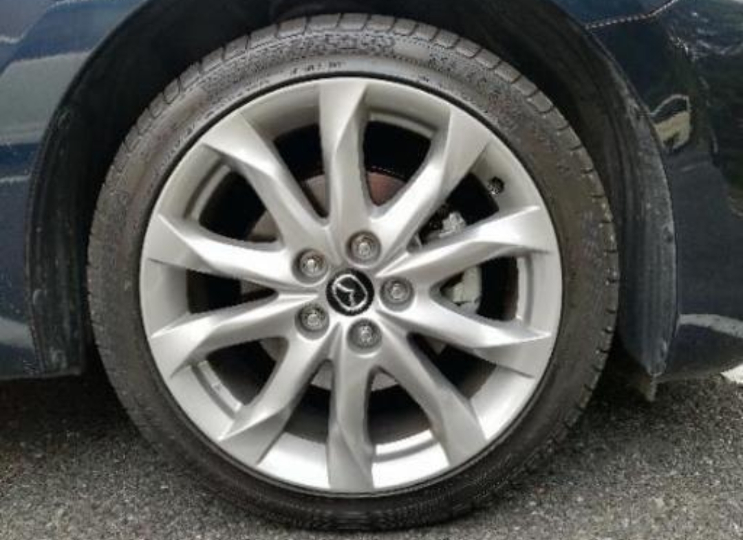 【美品】マツダ純正18ホイール バリ山タイヤ付！_4