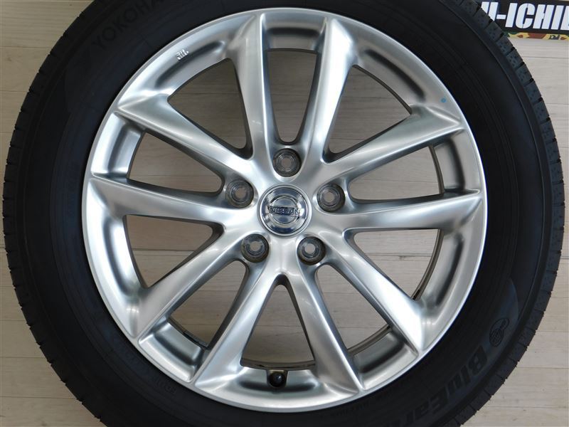 V36 スカイライン 純正ホイール 225/55R17