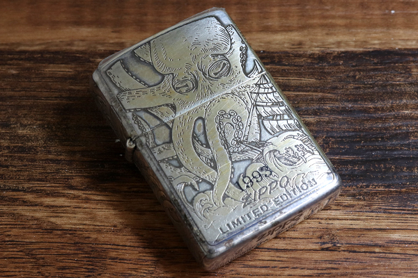 大人気，限定SALE 品／デッドストック ZIPPO／ジッポーライター 1993年製 限定モデル／5面加工／オクトパスデザイン／トレイ オリジナルBOX付き(Zippo)｜売買されたオークション情報、yahooの商品情報をアーカイ Zippo