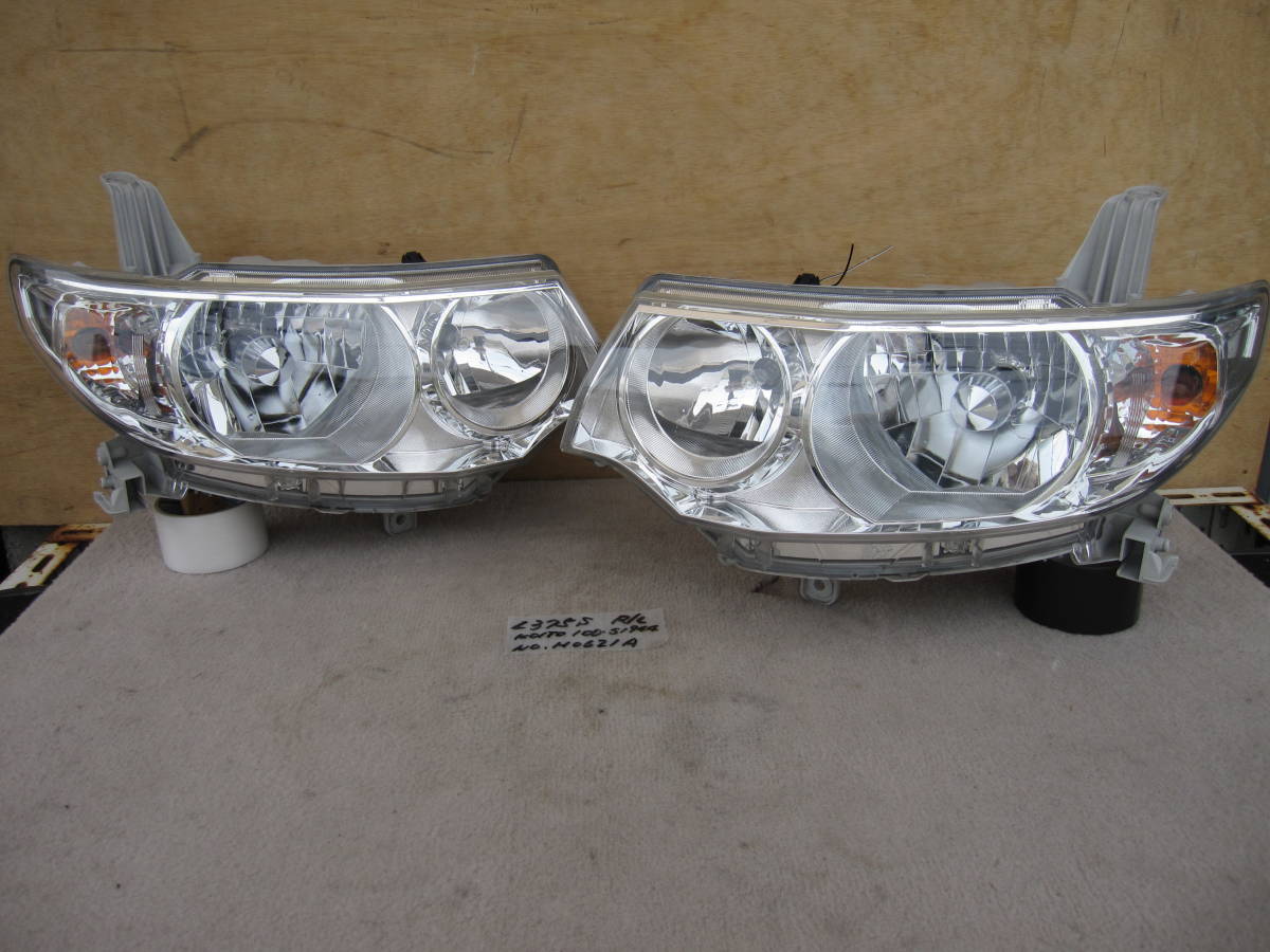 ダイハツタントカスタムL375SヘッドライトHCHR-674左右中古420