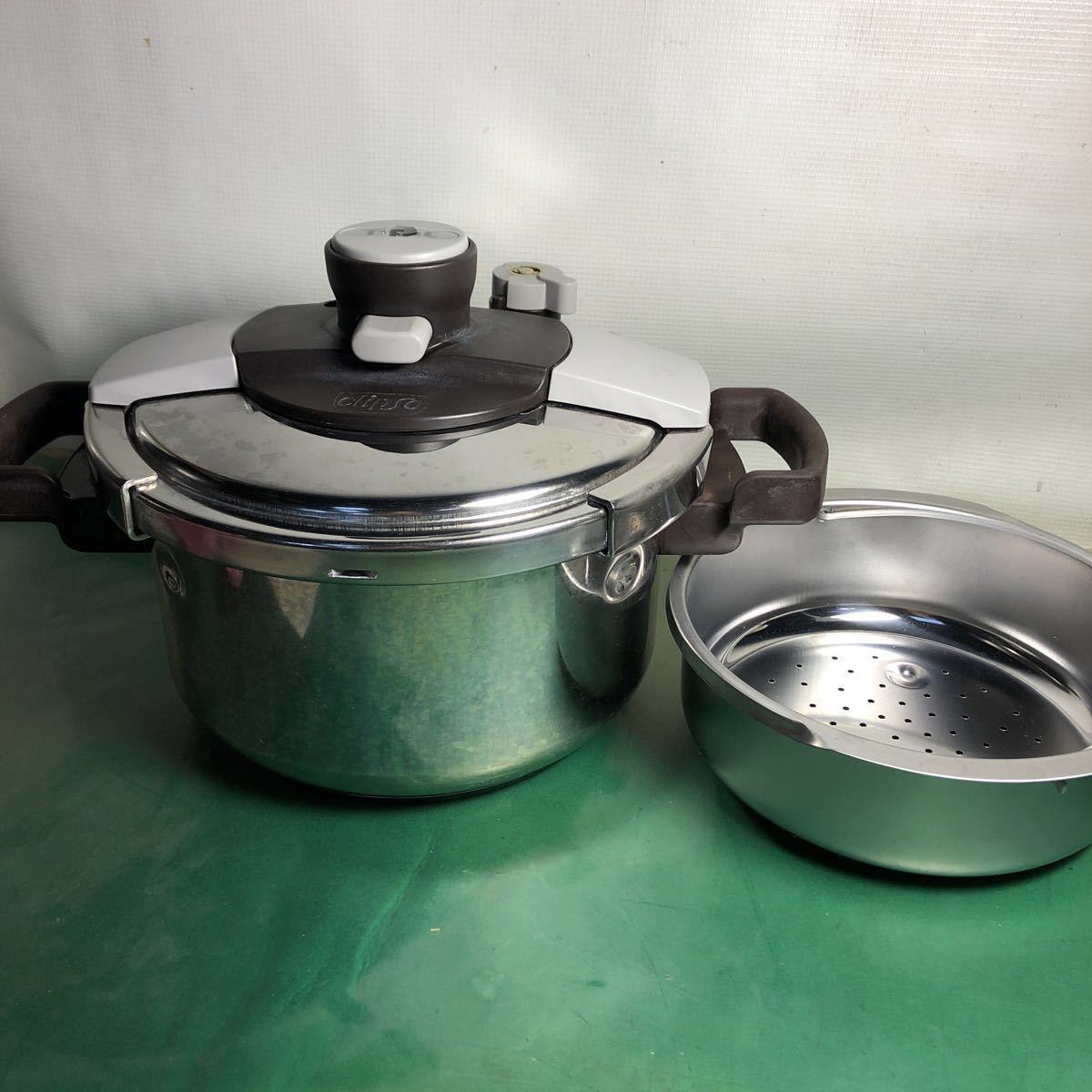 Diffusal Box T-fal ティファール CLiPSO クリプソ 家庭用圧力鍋 DIFFUSAL 両手鍋 容量 4.5L ワンタッチ開閉(圧力鍋)|売買された ...
