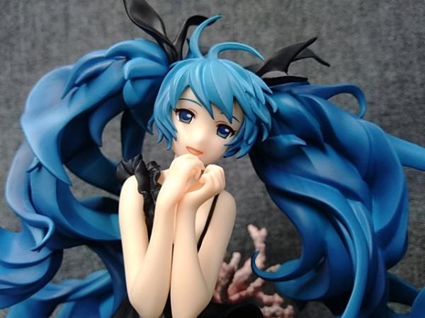 グッドスマイルカンパニー 1/8スケール 初音ミク 深海少女ver. 初音
