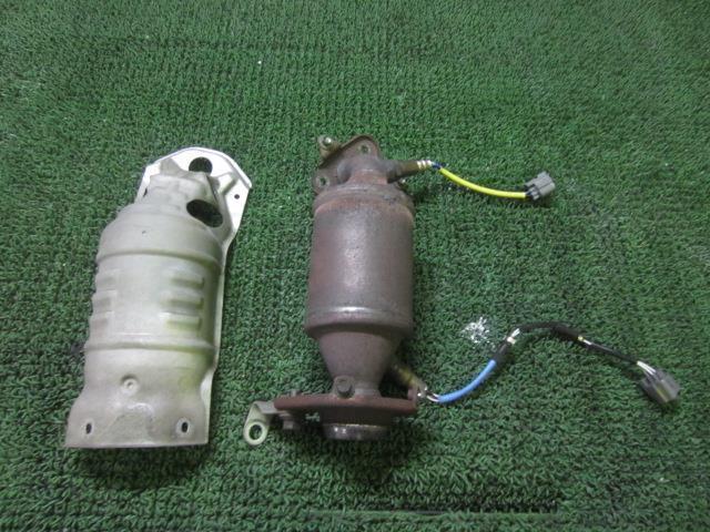 ライフ JB5 触媒 ホンダ ライフ 純正 触媒 UA-JB5 キャタライザー 素材 