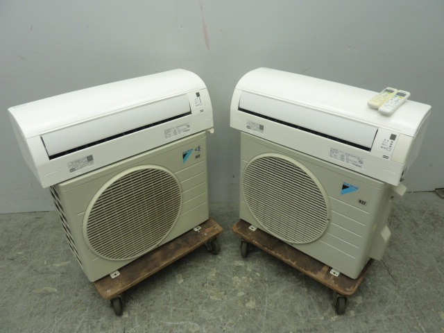 自社配送のみエアコン⁄室外機2016年製F22TTES-W⁄R22TES 美品/
