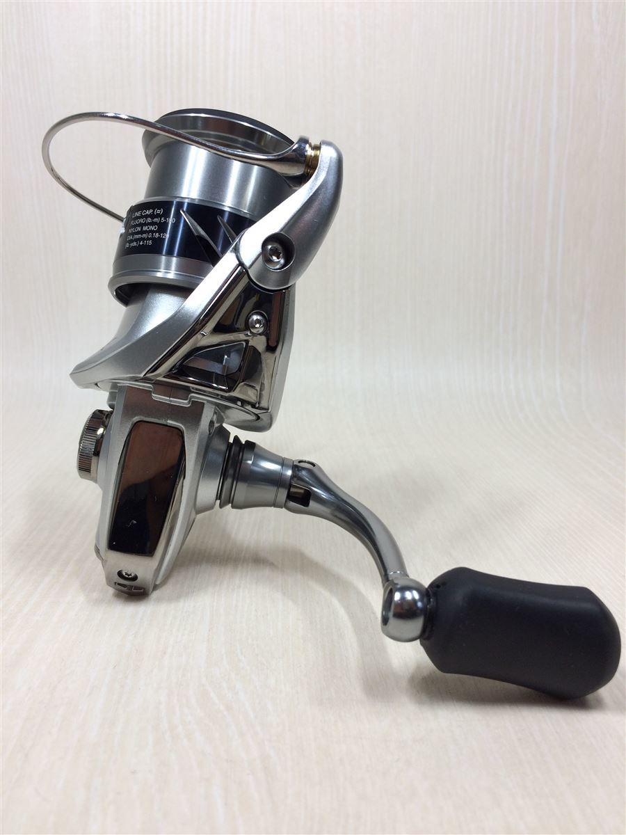 SHIMANO STRADIC 2500HGS スピニングリール SHIMANO◇リール/スピニングリール/STRADIC 2500HGS/03411/箱付 【公式