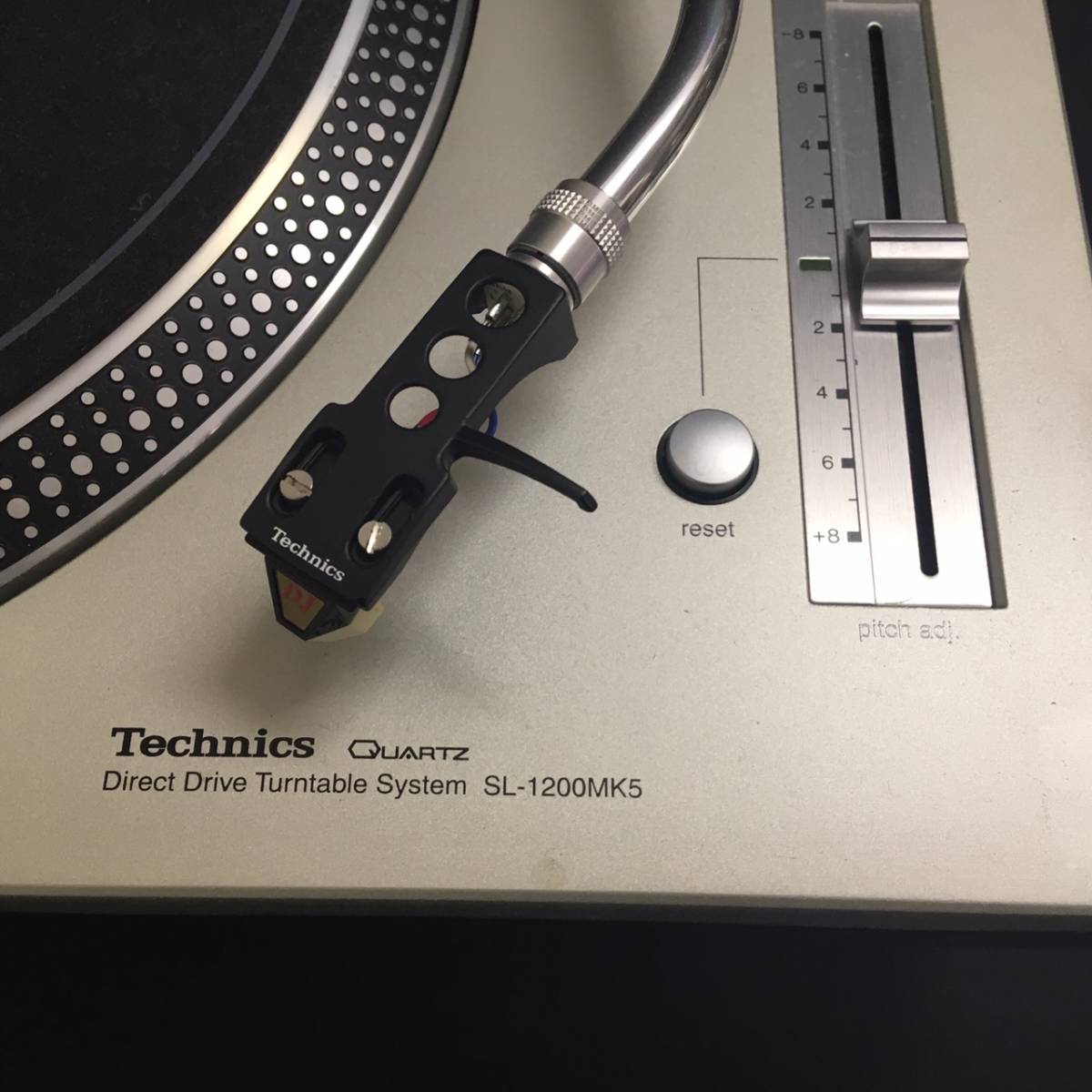 A08b89R Technics SL-1200MK5 テクニクス 動作品 レコードプレーヤー ターンテーブル 音響