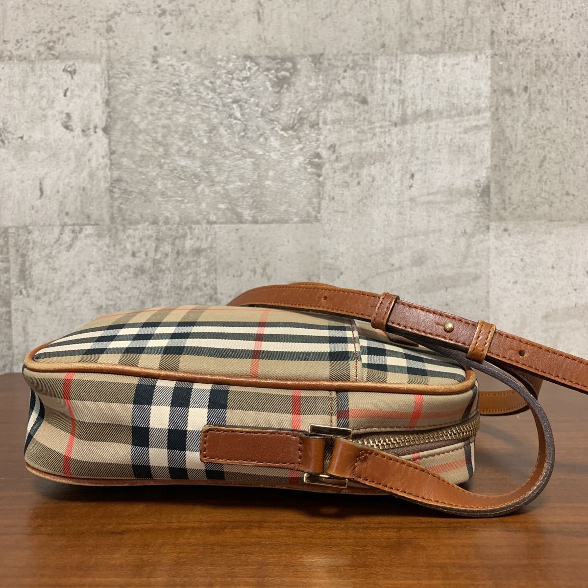 90s Burberry バーバリー ショルダーバッグ Vintage ノバチェック 