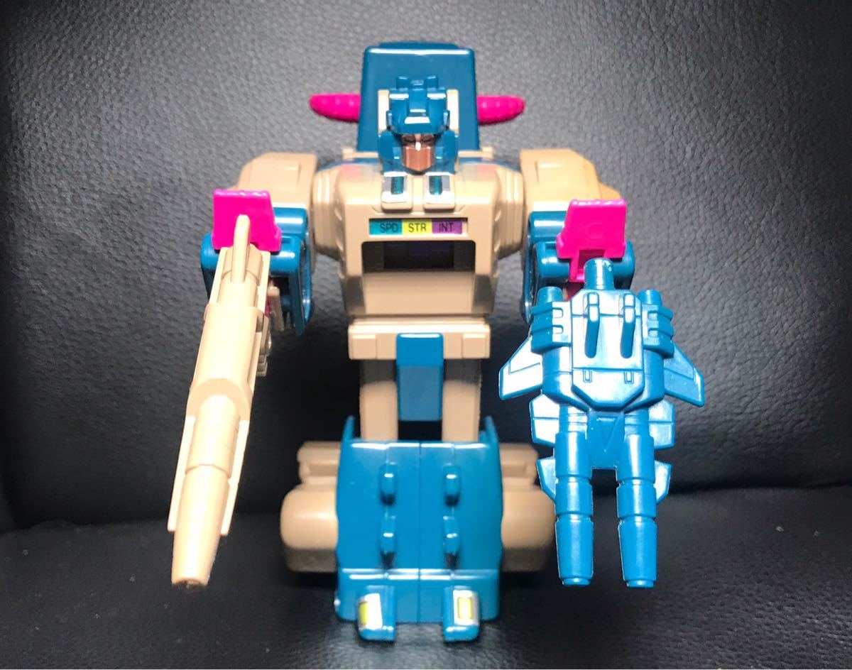 トランスフォーマー D-302ヘッドマスターJr.ジュニア陸上攻撃兵士 参考 