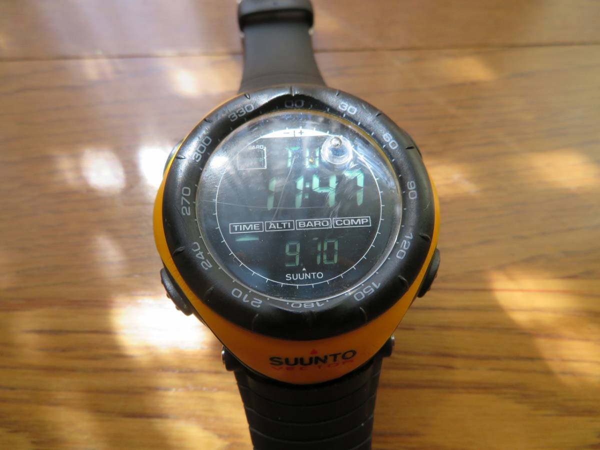 SUUNTO VECTOR スント ベクター イエロー 腕時計 黄色 ヴェクター