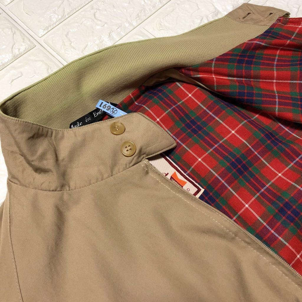 ☆バラクータ/美品！クリーニング済/英国製/裏地 レッド系チェック柄