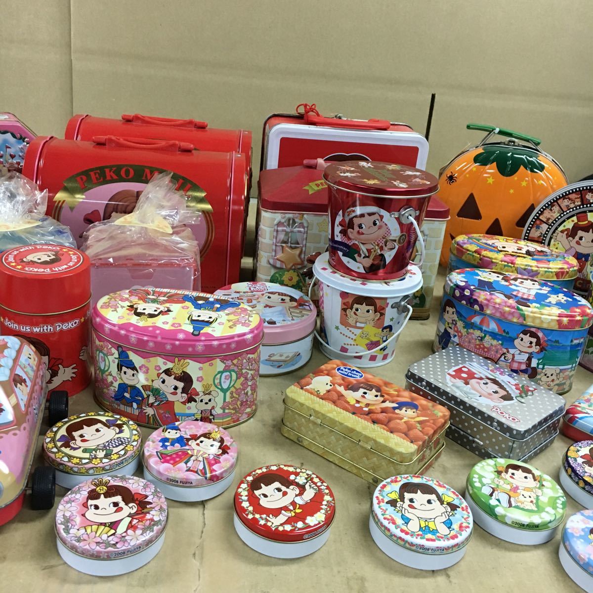 不二家 ペコちゃん 缶 1291ペコちゃん缶おまとめ 公式通販 缶ケース