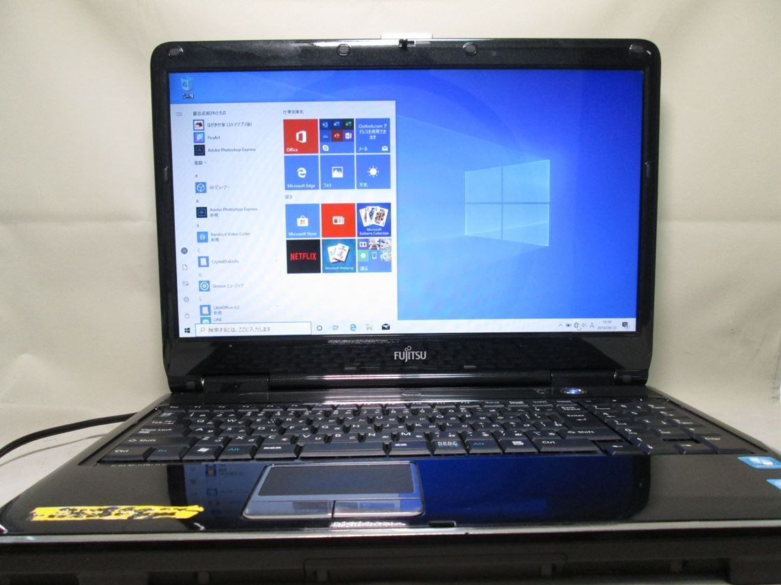 富士通 FMV-BIBLO NF/E50 Core 2 Duo P8700 2.53GHz 4GB メモリ 320GB