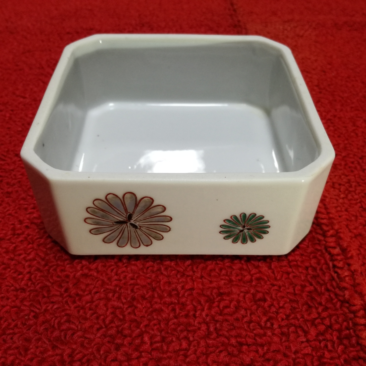 昭和レトロ 骨董 陶器製重箱 3段重ね 菊柄 【公式通販】