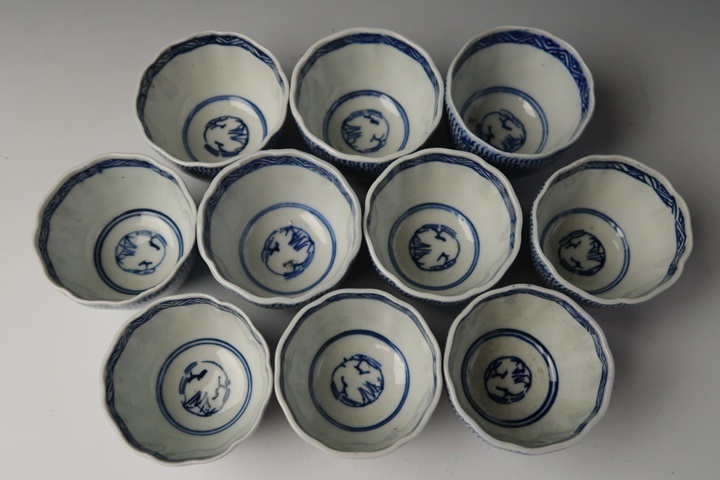 【遅日亭】古伊万里 染付 微塵唐草紋 小蕎麦猪口 10客 無傷 幕末期 m3452j_2