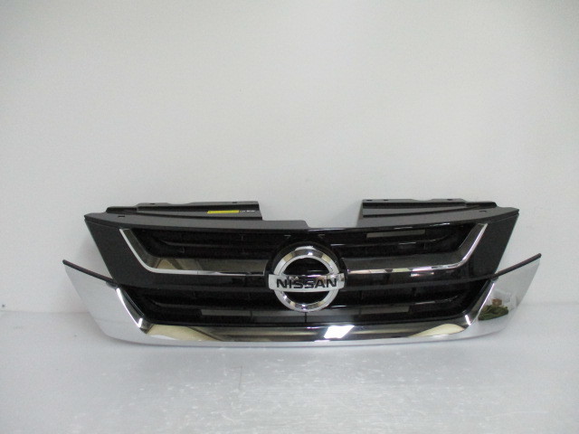 860C セレナ C27 純正 フロント グリル 62310 5TA1A (A860)C