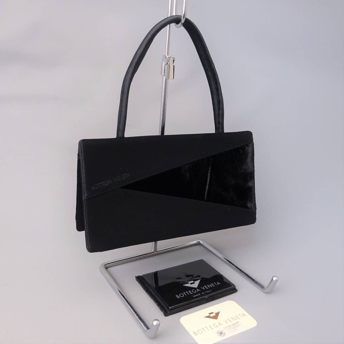 本物良品 ボッテガ ヴェネタ ブラックサテンナイロン/ベロア ミニハンドバッグ/256902(かばん、バッグ)｜売買されたオークション情報 ...