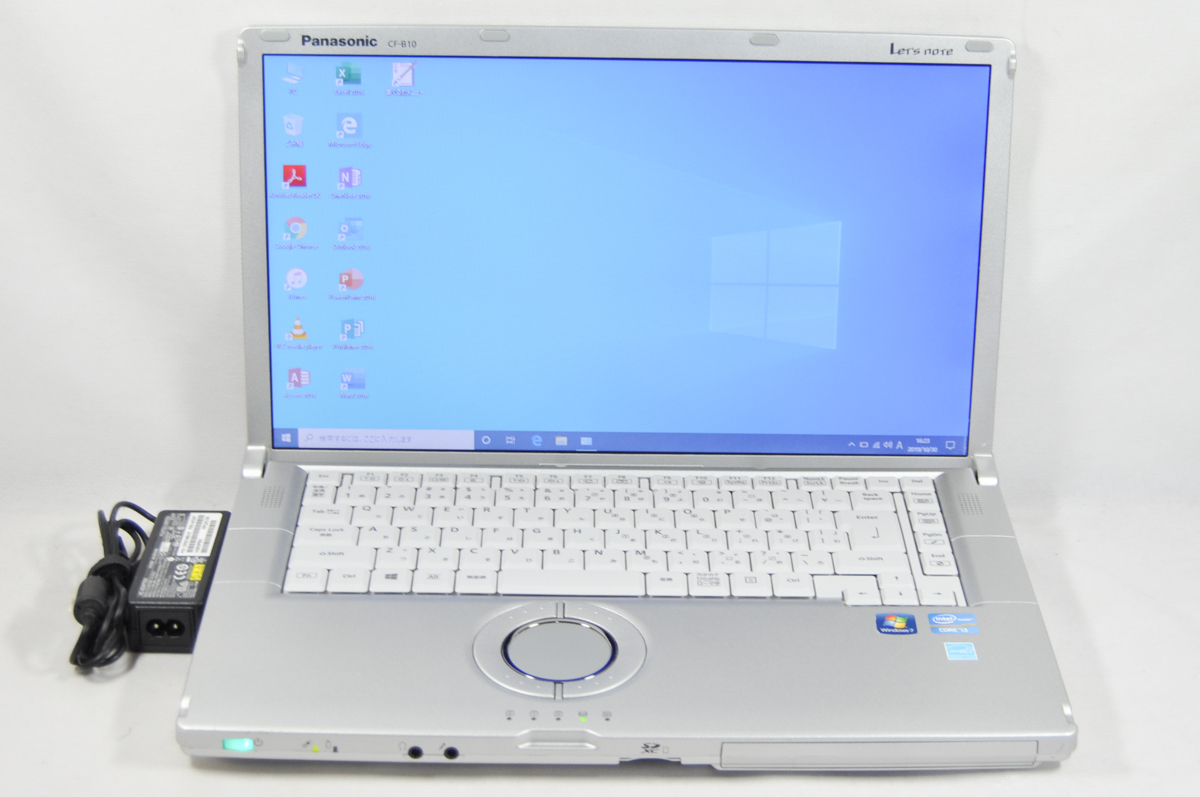 旬新作続々入荷 極美品 15.6インチ大画面 軽量 win10 office2016 即