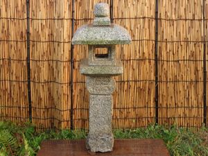 織部灯籠　3尺　手作り　国産品　お値打ち品 □出雲石灯籠 オークション特価品『 立灯籠 3尺 織部形 』土江明夫