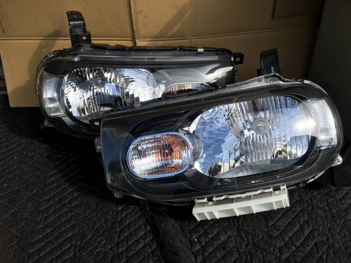 9EK4192KJ2 ) 日産 キューブ Z12 純正ヘッドライト左 スタンレイ