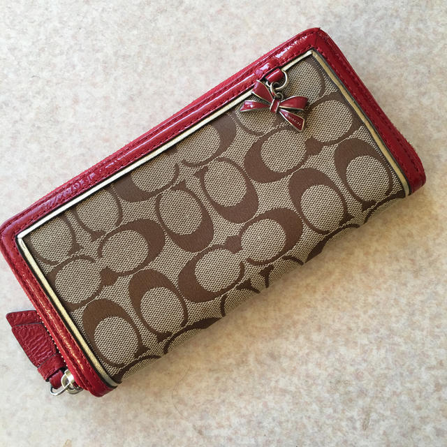 コーチ coach 長財布 中古品 かわいい 品質よし レディース おしゃれ 便利 小物