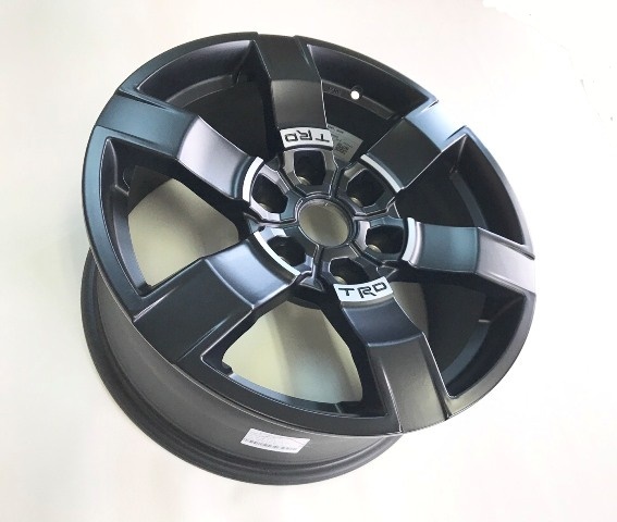 新型ハイラックス マットブラック 18インチ 8J タイ TRD Asia 正規品