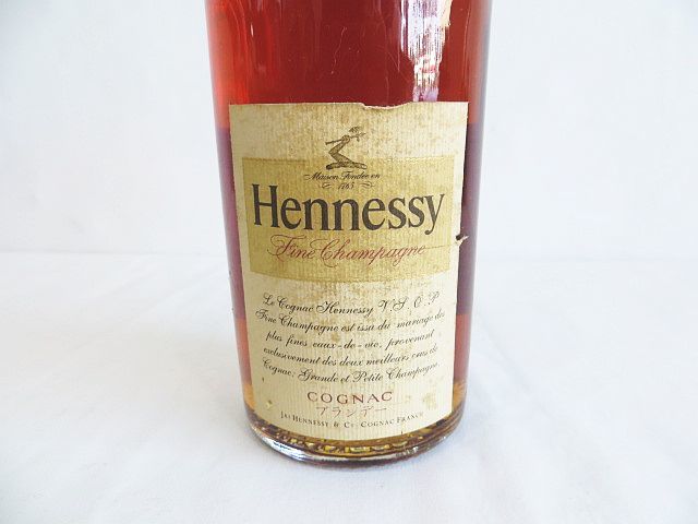 未開栓ブランデーHennessy VSOP スリムボトル 700ml 古酒[ty]