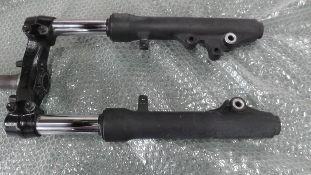 アドレスV125 CF46A-126xxx の フロントフォーク *1566522749 中古