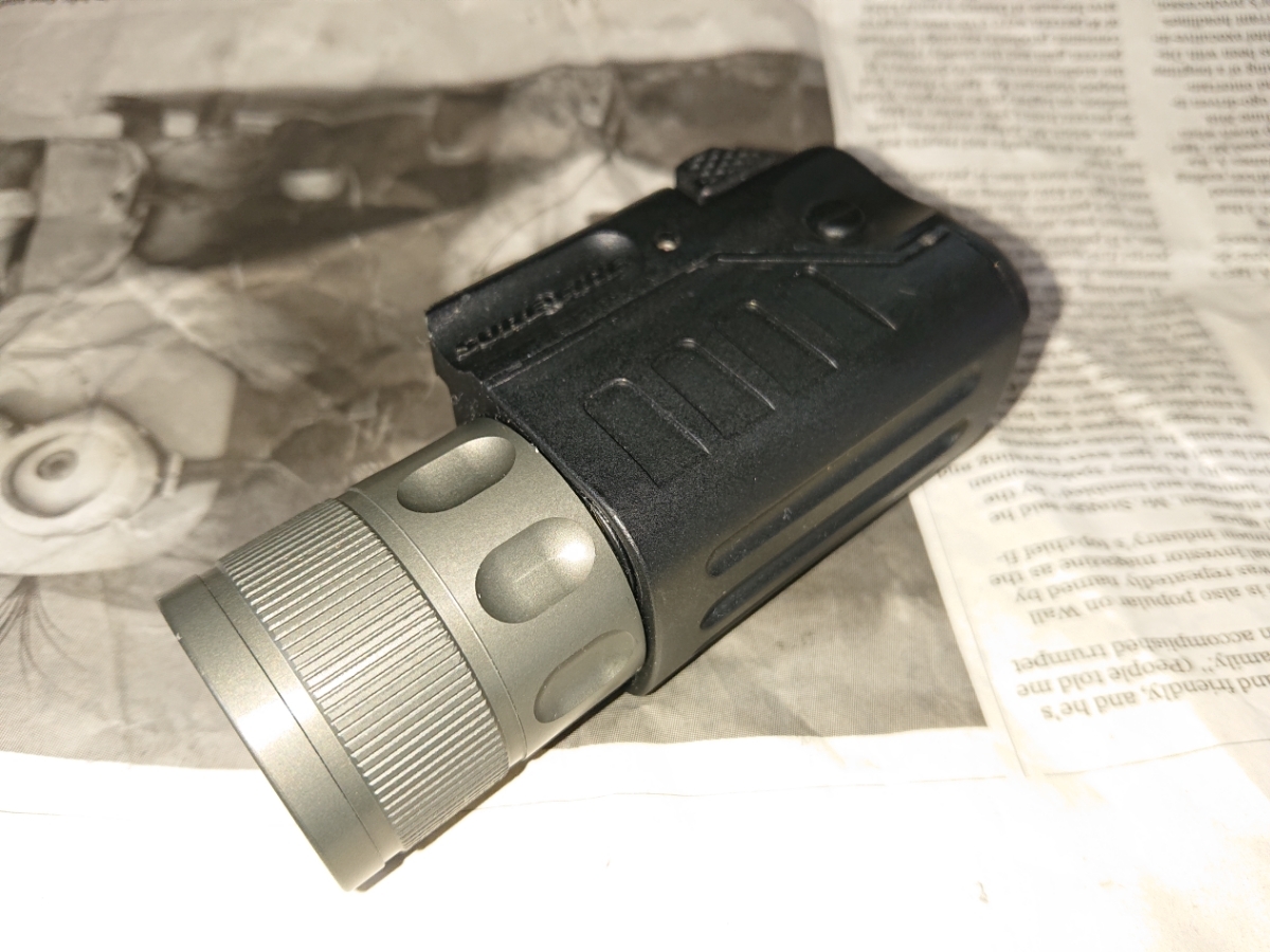 SALE，新作 実物 SUREFIRE P001 ハンドガン用TACTICAL LIGHT 20mmレイル対応 キセノン 検 x200 x300 x400(シュアファイヤー)｜売買されたオークション情報、yahooの商品情報をアーカイブ公開 - オークファン シュアファイヤー